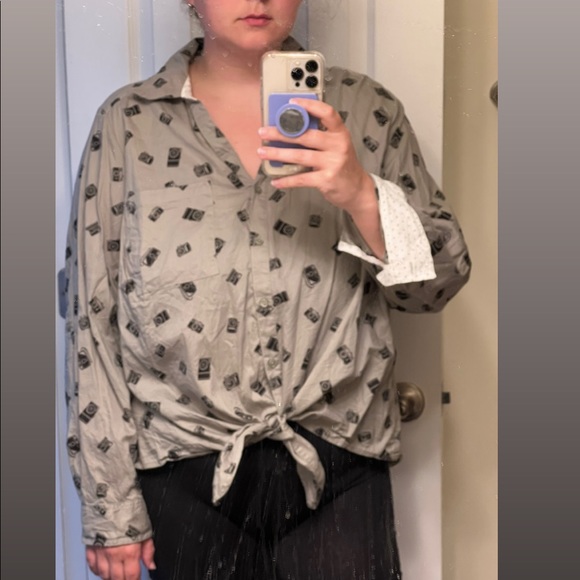 Tie-Front Button Down - Picture 3 of 4